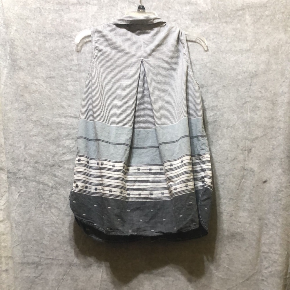 Size medium - Picture 3 of 3